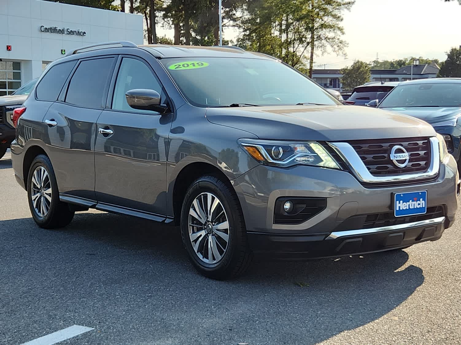 Used 2019 Nissan Pathfinder SV with VIN 5N1DR2MN3KC616622 for sale in Salisbury, MD