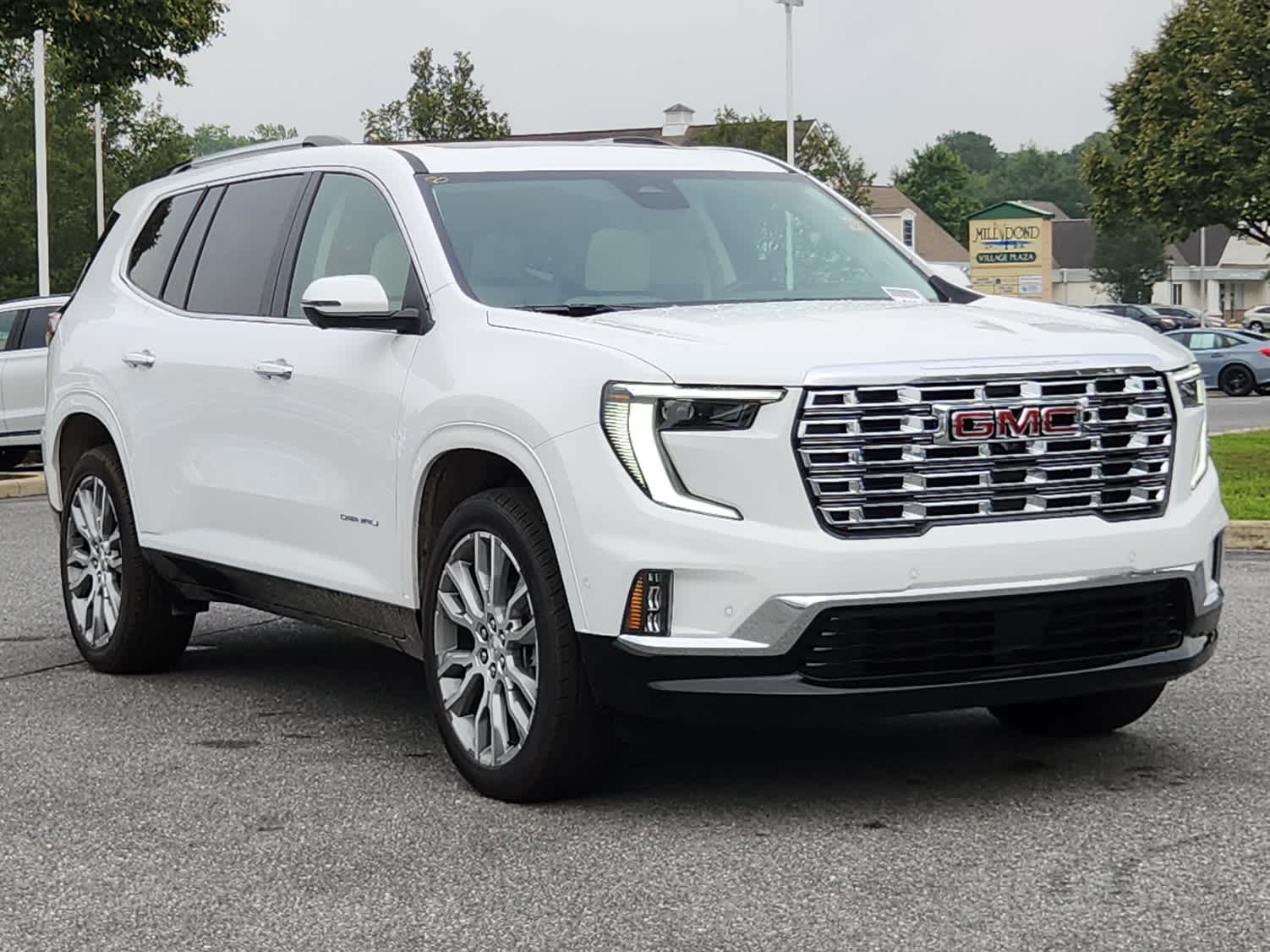2026 Gmc Acadia Denali photo 2