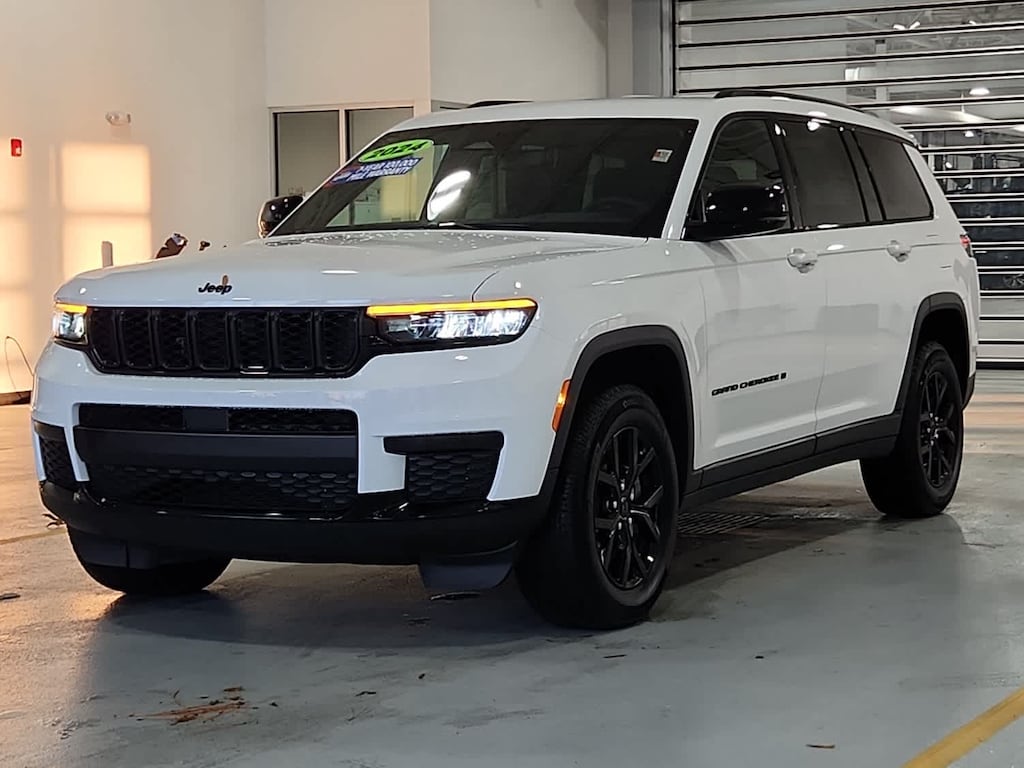 Used 2024 Jeep Grand Cherokee L Altitude