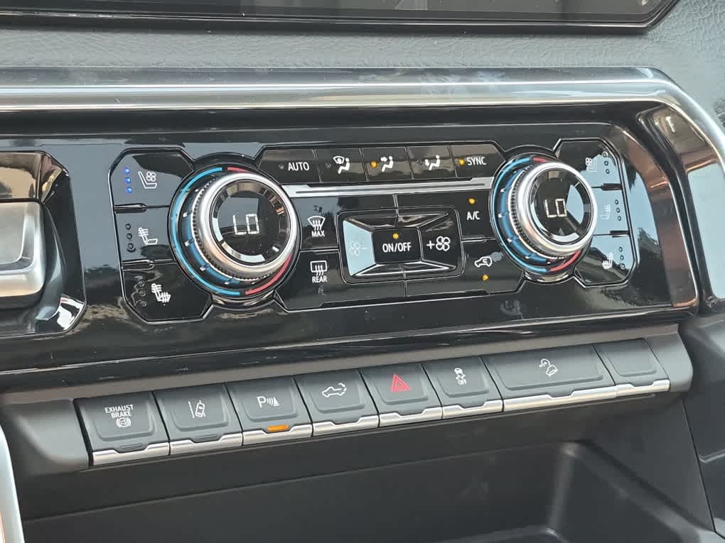 2026 GMC Sierra 3500HD Denali - Photo 15