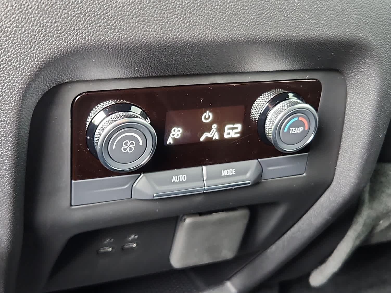 2026 Buick Enclave Sport Touring - Photo 9