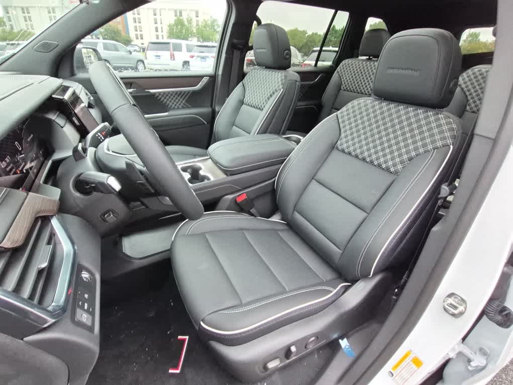 2027 GMC Acadia Denali - Photo 12