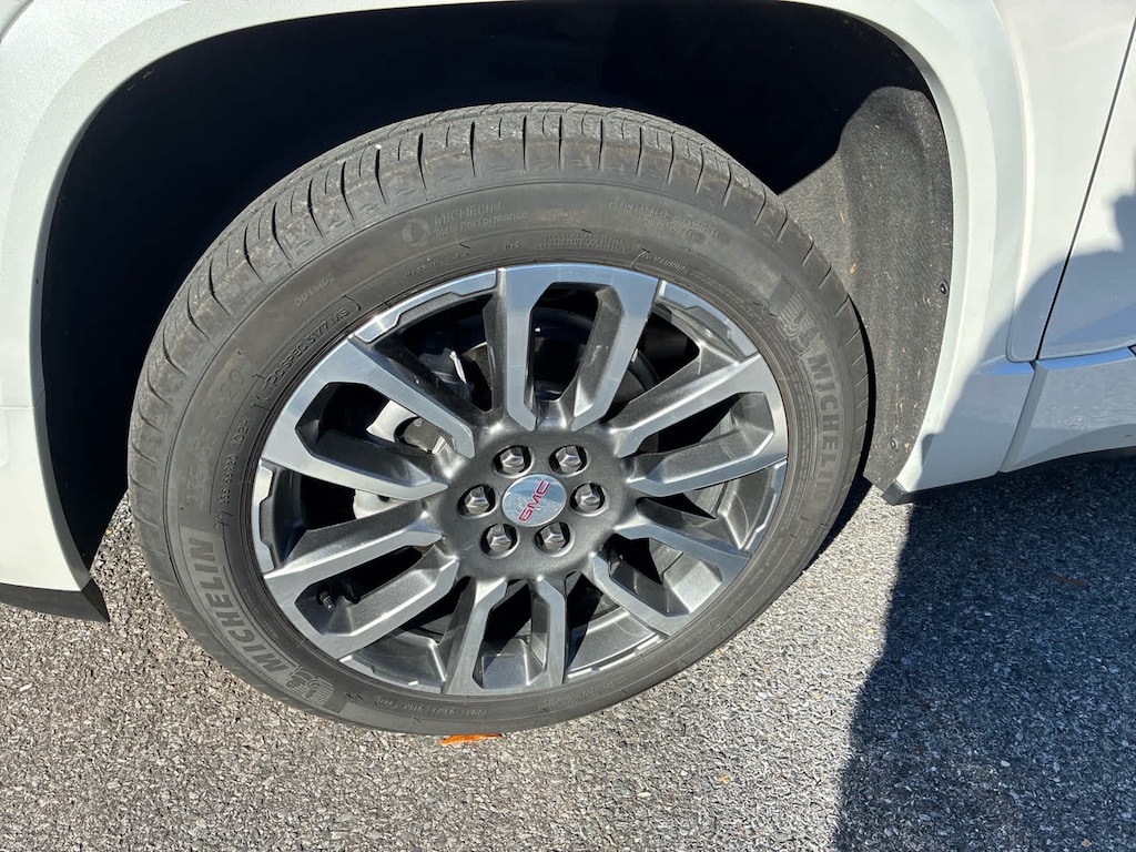 Used 2022 GMC Acadia Denali SUV