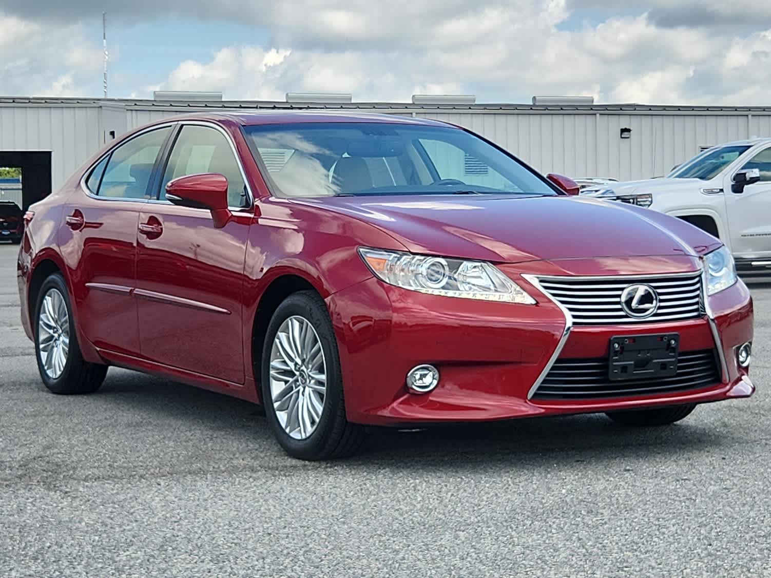 2014 Lexus ES 350 photo 2