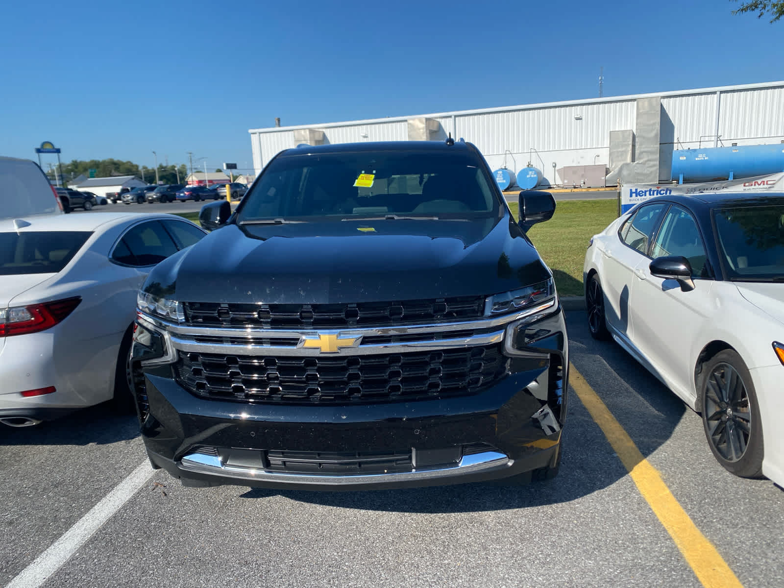 2023 Chevrolet Tahoe LS photo 2