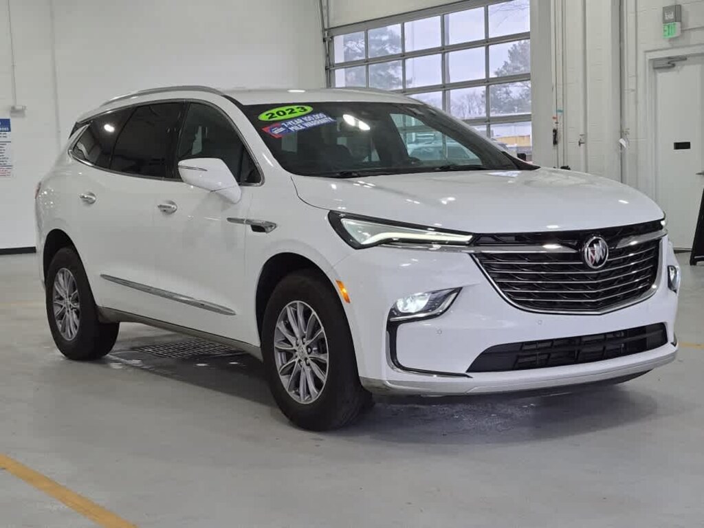 Certified 2023 Buick Enclave Essence SUV