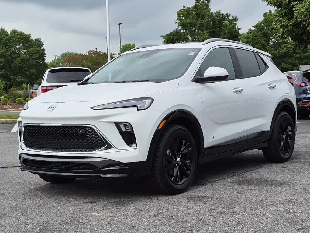 2026 Buick Encore GX Sport Touring's photo