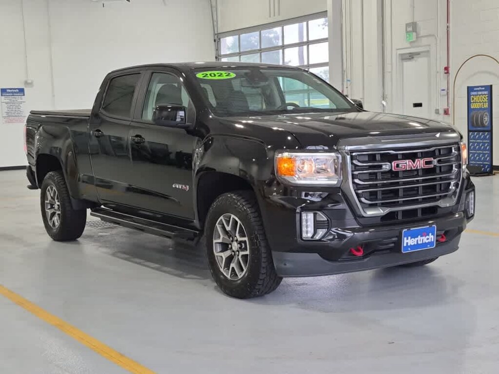 Used 2022 GMC Canyon AT4 - Cloth Truck
