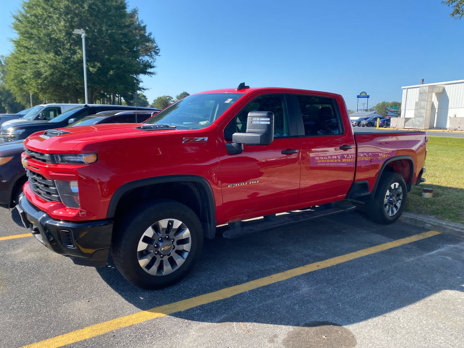 2024 Chevrolet Silverado 2500HD Custom photo 3