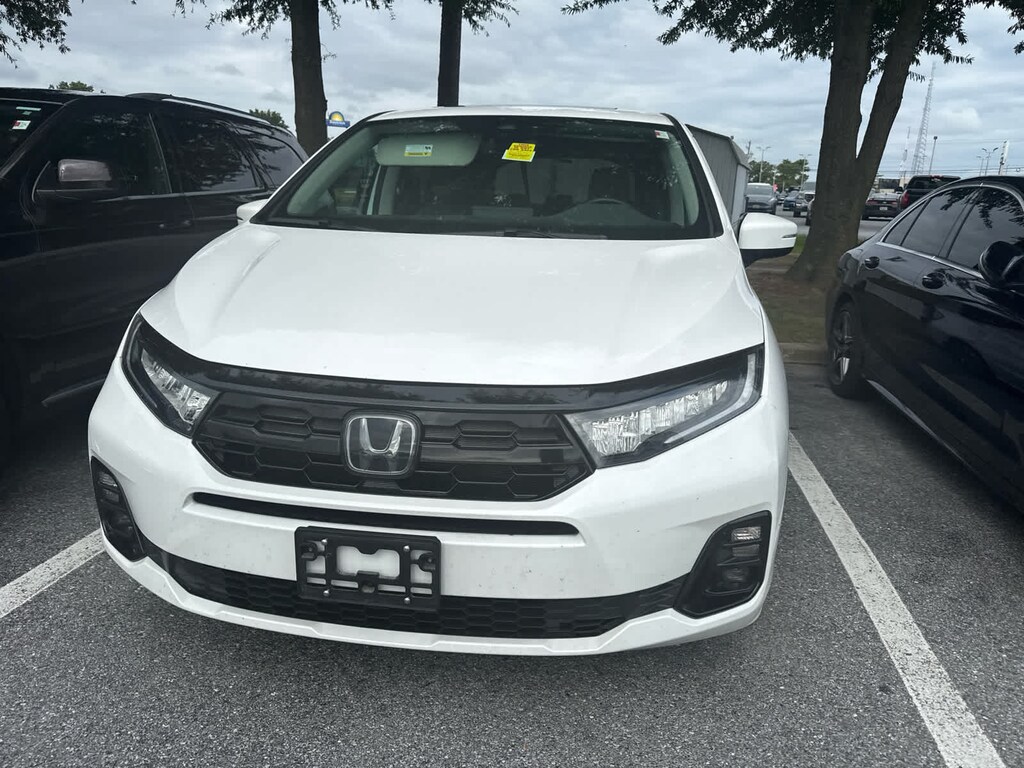 Used 2025 Honda Odyssey Elite