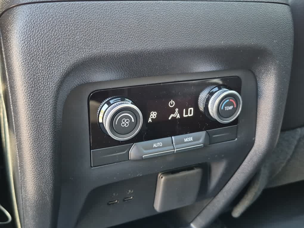 2026 Buick Enclave Sport Touring - Photo 10