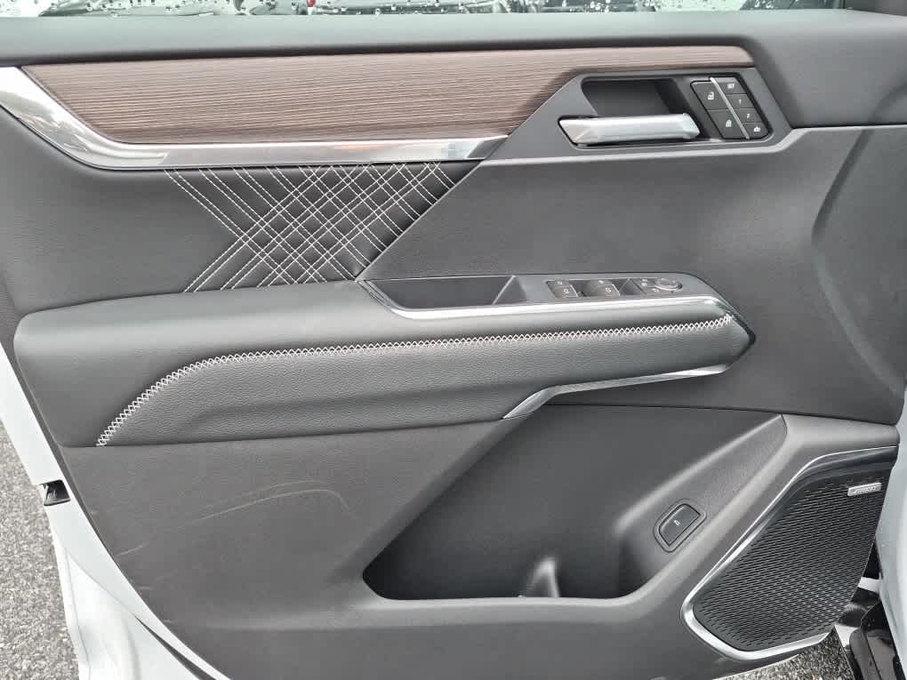 2027 GMC Acadia Denali - Photo 11