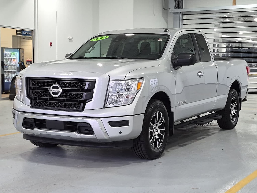 Used 2021 Nissan Titan SV