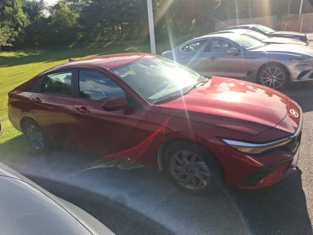 Used 2024 Hyundai Elantra SEL Sedan