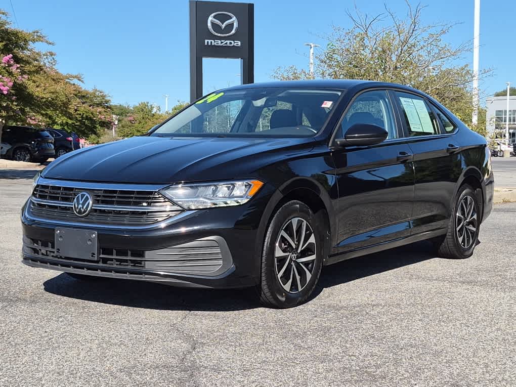 Deep Black Pearl 2024 Volkswagen Jetta Sedan Front-Wheel Drive Automatic