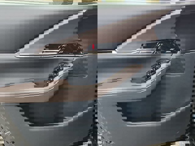 2025 Mazda CX-30 Turbo Premium - Photo 9