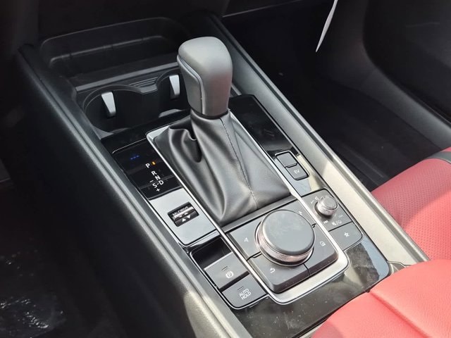 2026 Mazda CX-50 Premium - Photo 13