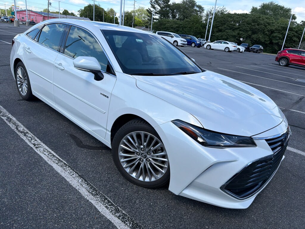 Used 2019 Toyota Avalon Limited Sedan