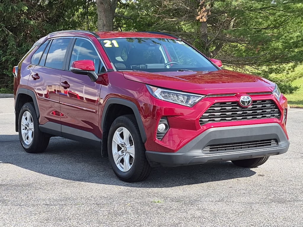 Used 2021 Toyota RAV4 XLE SUV