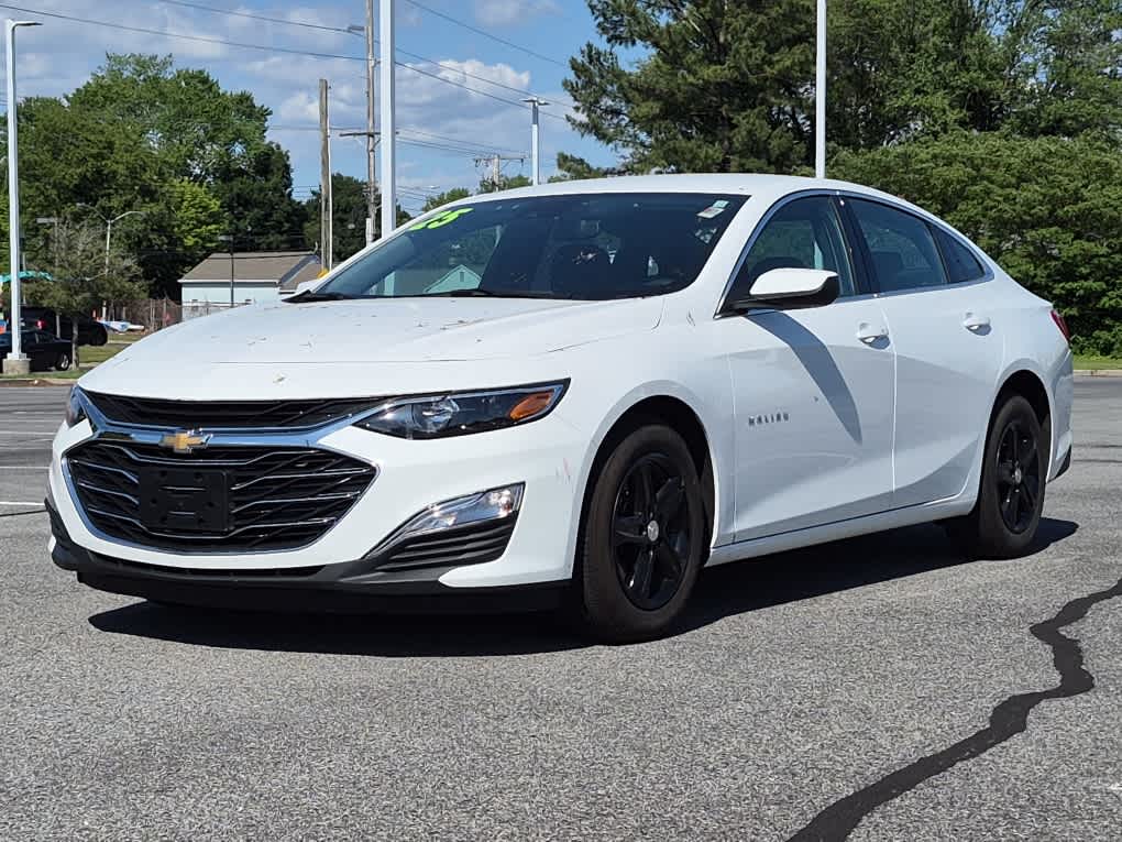 2025 Chevrolet Malibu LS FWD