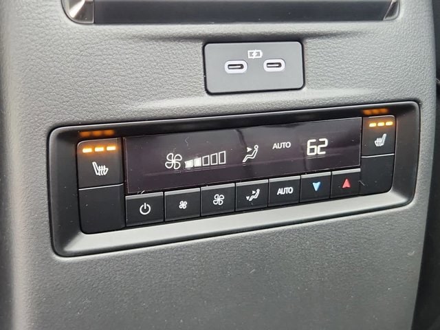 2025 Mazda CX-70 Premium Package - Photo 8