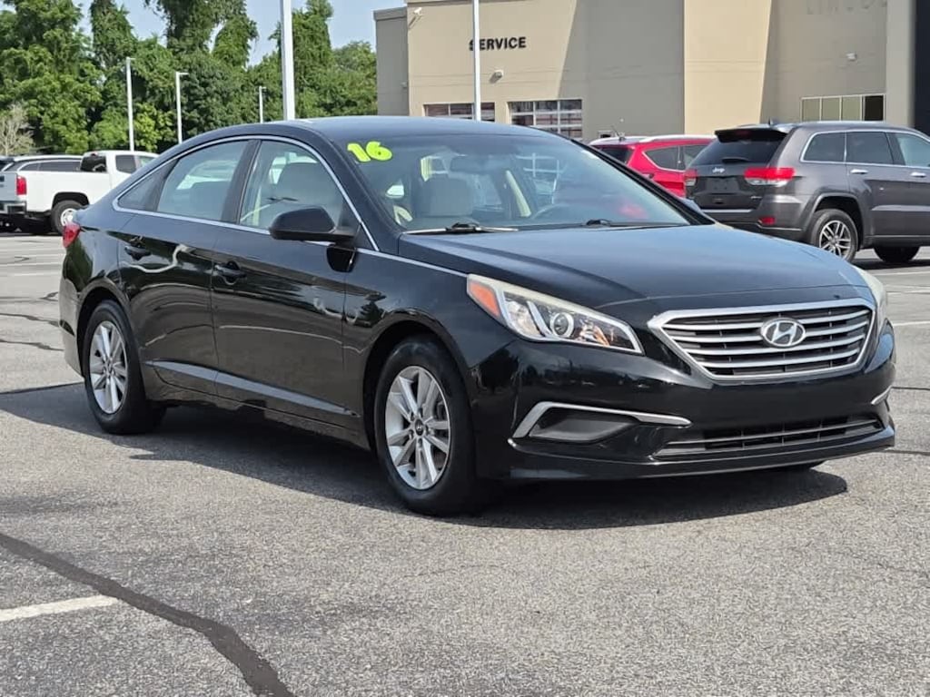 Used 2016 Hyundai Sonata SE w/PZEV Sedan