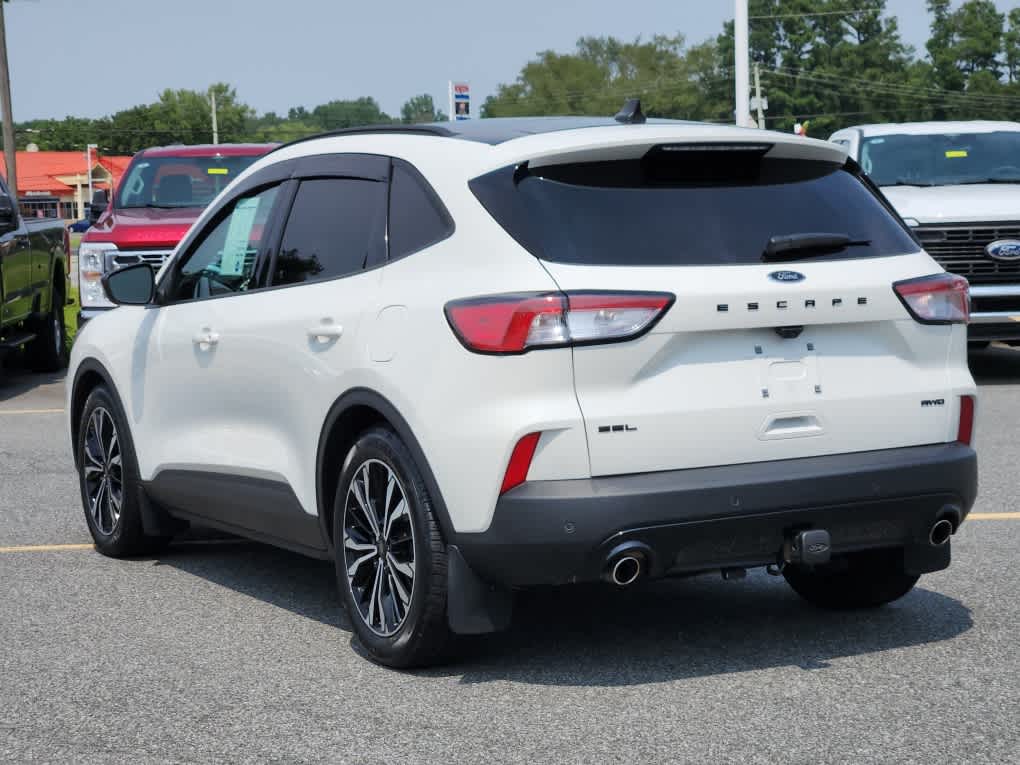 2022 Ford Escape SEL photo 3