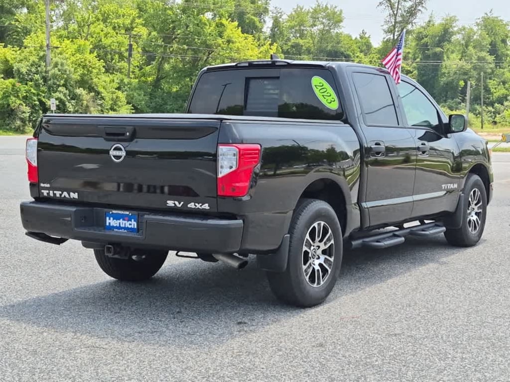 Used 2023 Nissan Titan SV Truck Crew Cab