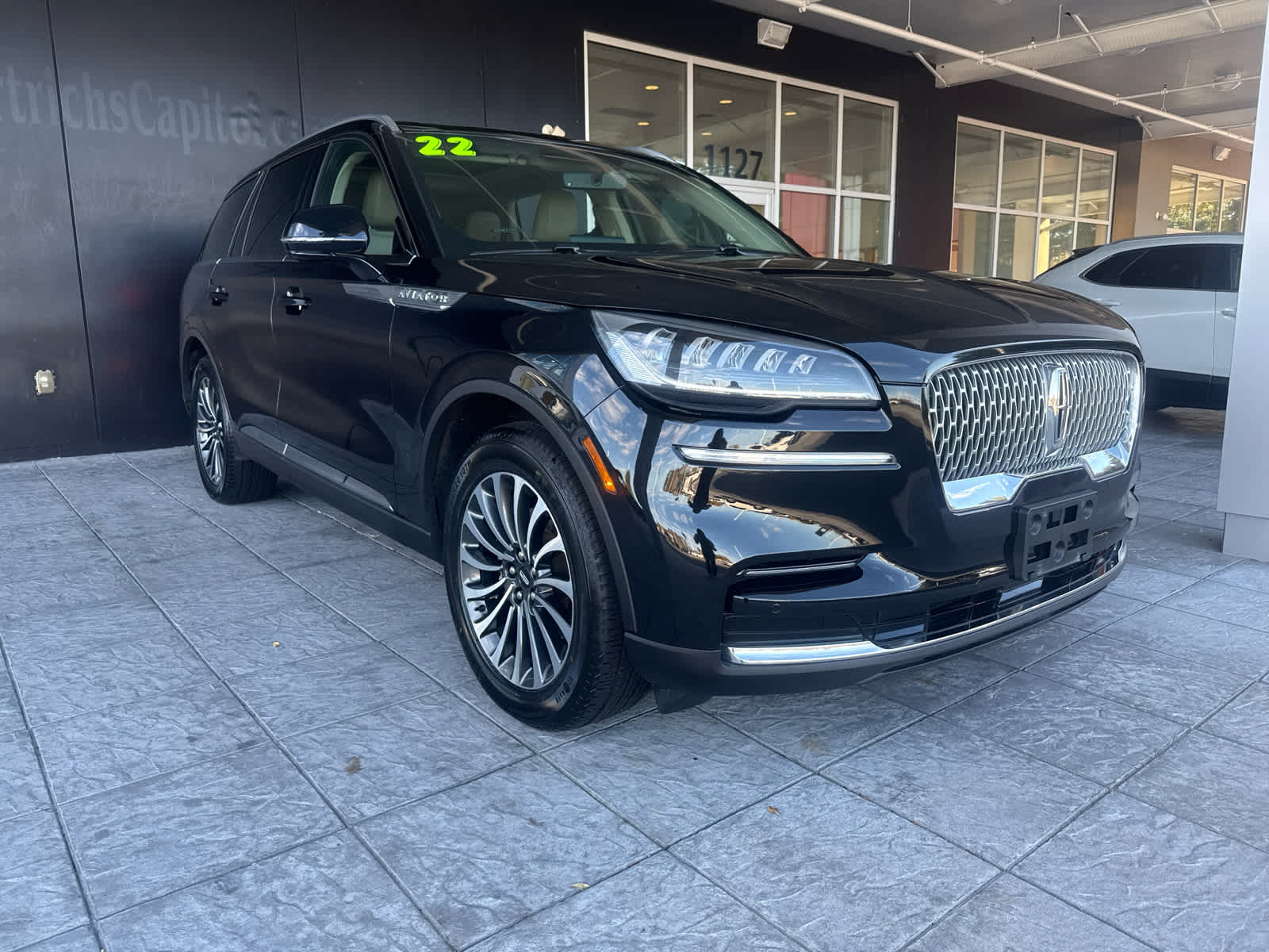 2022 Lincoln Aviator Base