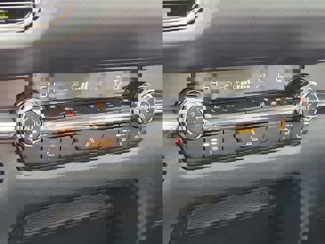 2025 Mazda CX-30 Premium - Photo 16