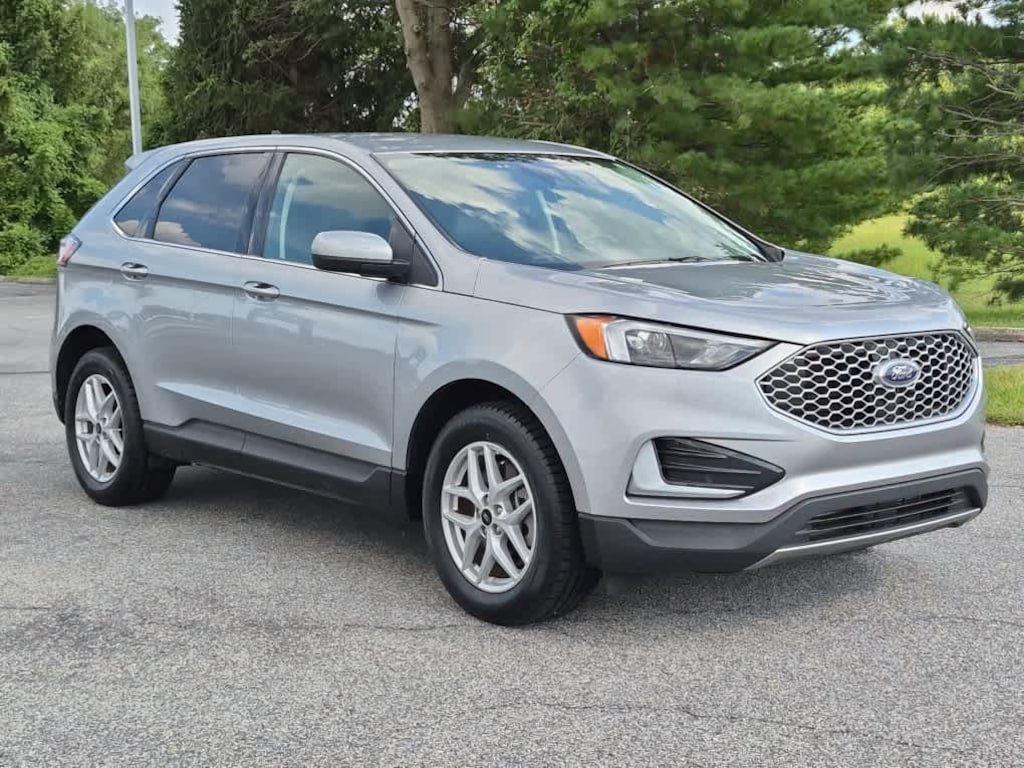 Used 2024 Ford Edge SUV