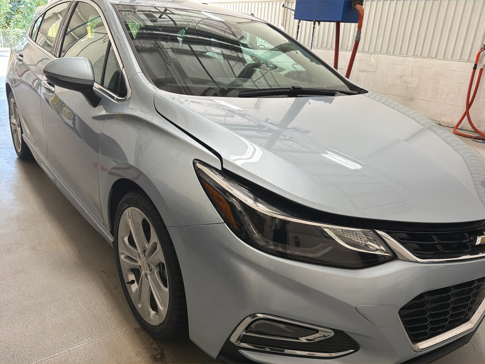 2017 Chevrolet Cruze Premier photo 4