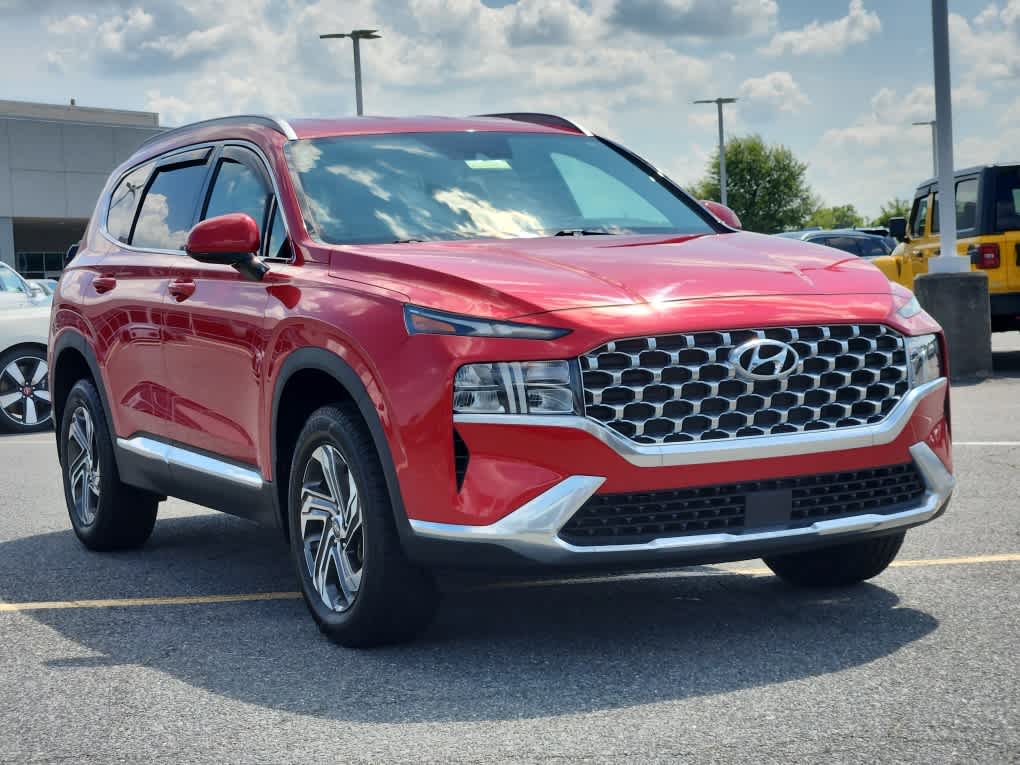 2022 Hyundai Santa Fe SEL photo 2