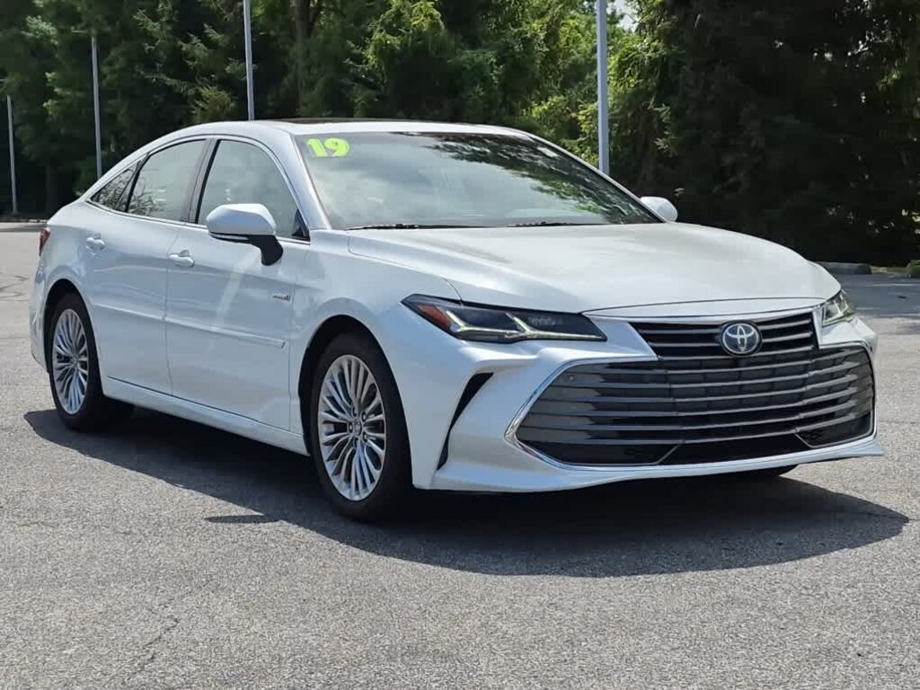 Used 2019 Toyota Avalon Limited Sedan