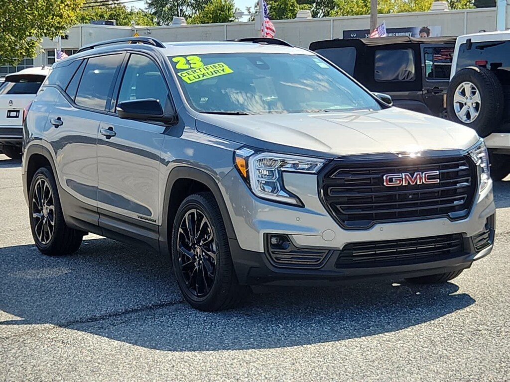 Used 2023 GMC Terrain SLT SUV