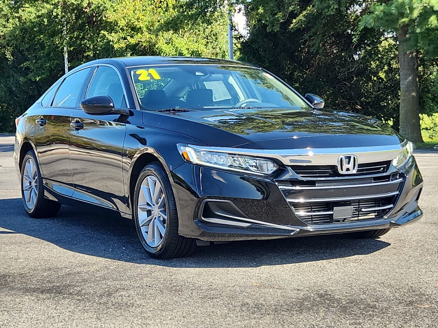 Used 2021 Honda Accord LX with VIN 1HGCV1F10MA106941 for sale in Kansas City