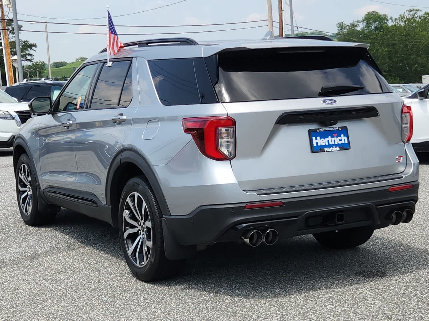 2020 Ford Explorer ST photo 2