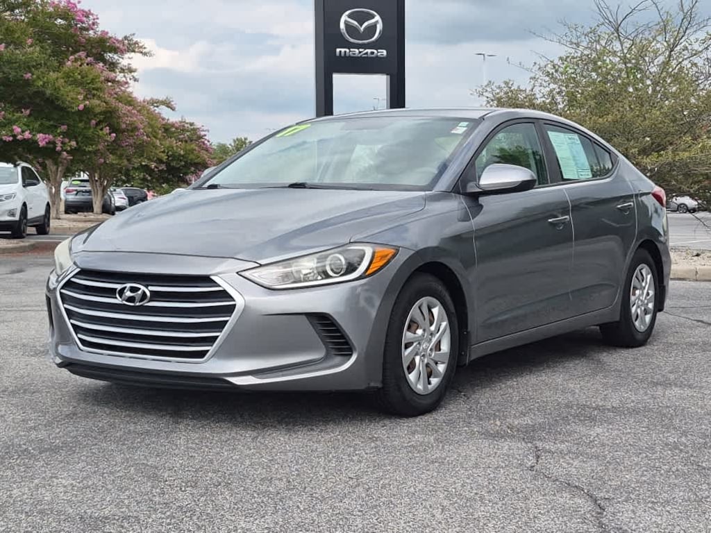 Used 2017 Hyundai Elantra SE Sedan