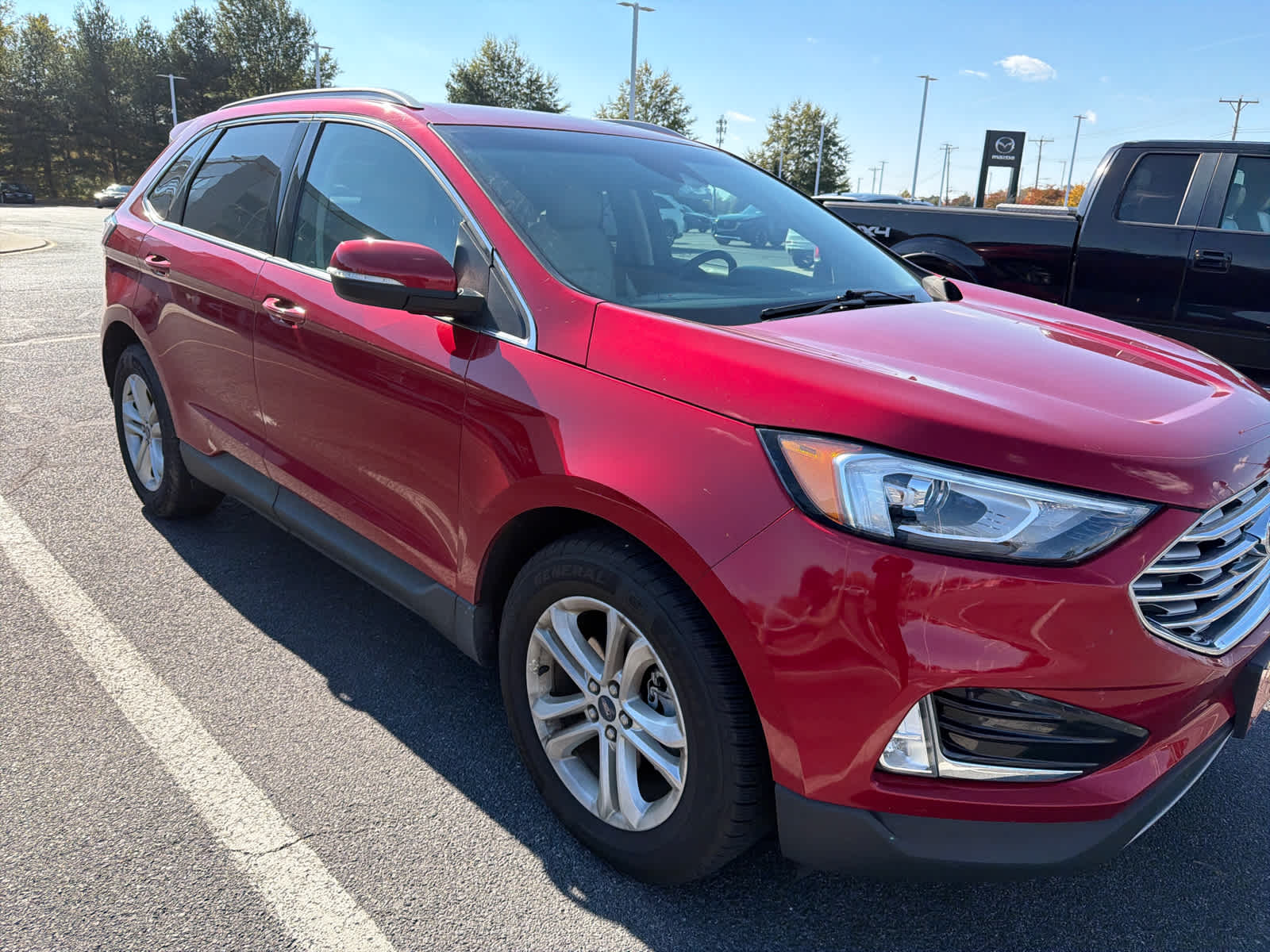 2020 Ford Edge SEL photo 2
