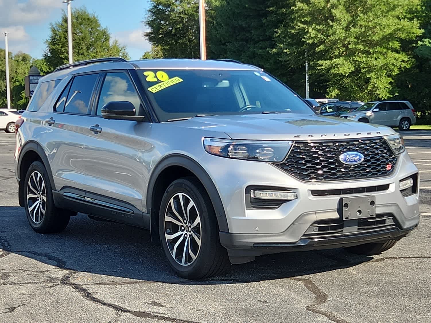 2020 Ford Explorer ST photo 2