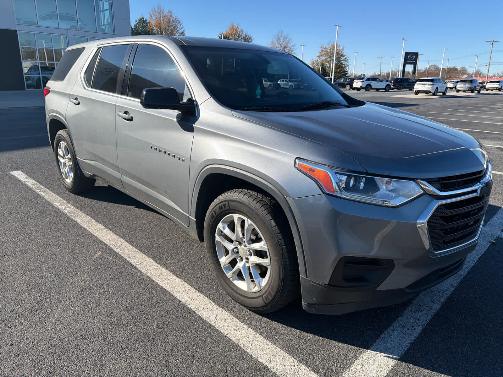 2020 Chevrolet Traverse 1LS photo 2