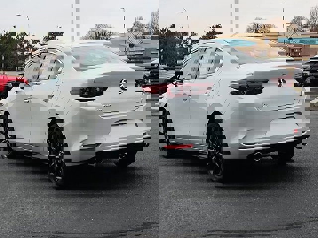 2025 Mazda Mazda3 2.5 Select Sport photo 4