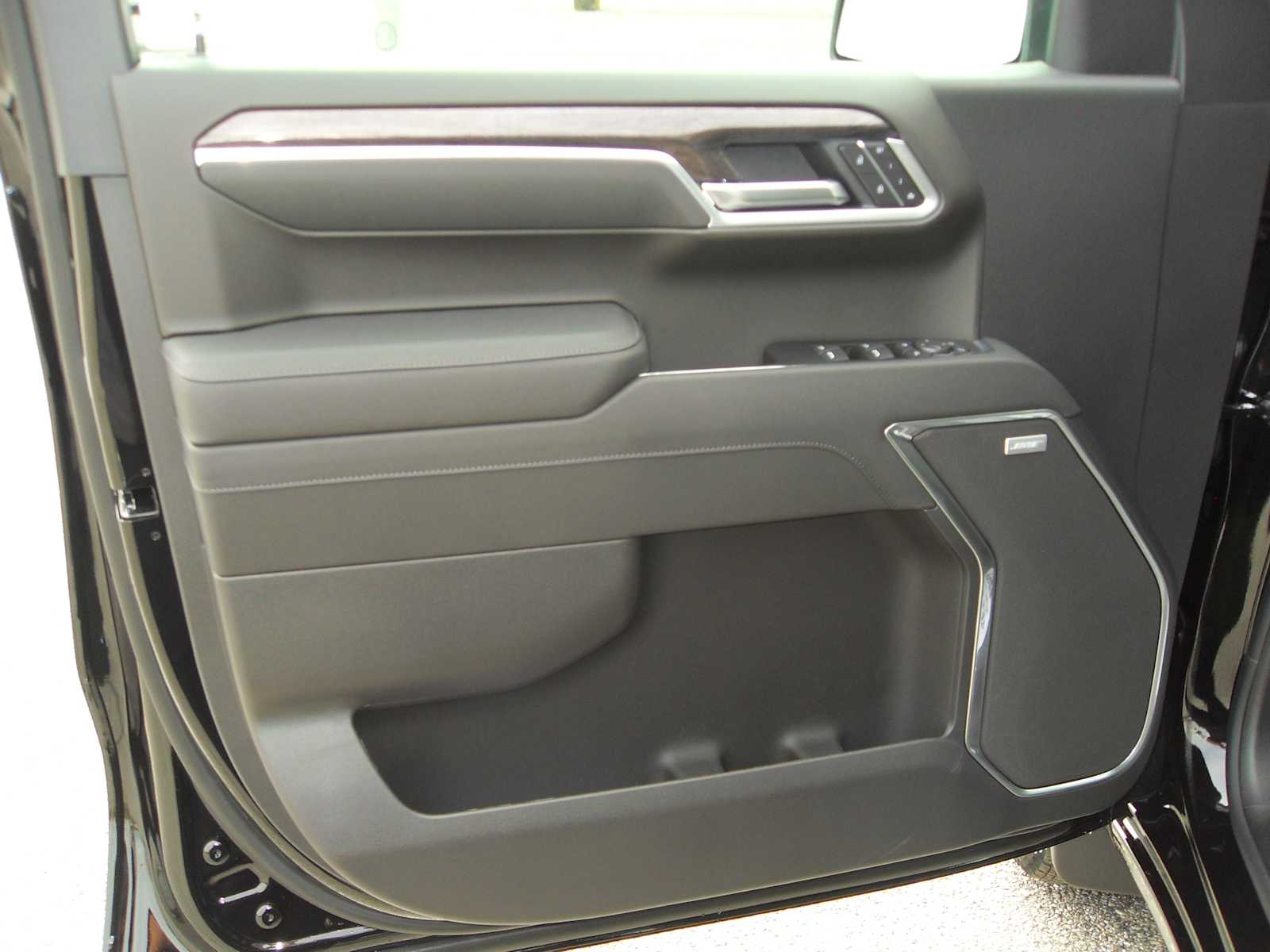 2026 Chevrolet Silverado 1500 LTZ - Photo 25