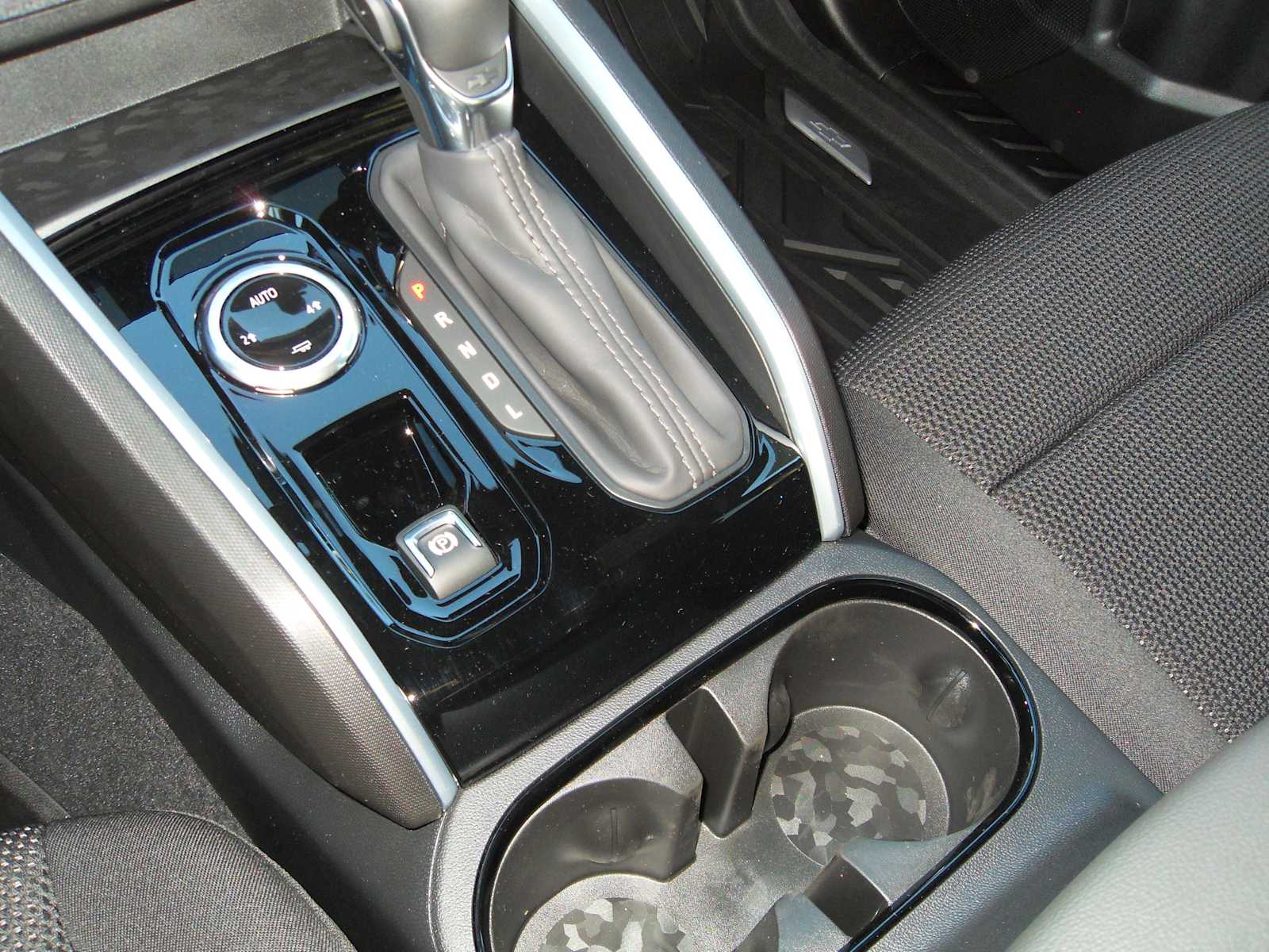 2026 Chevrolet Colorado LT - Photo 24