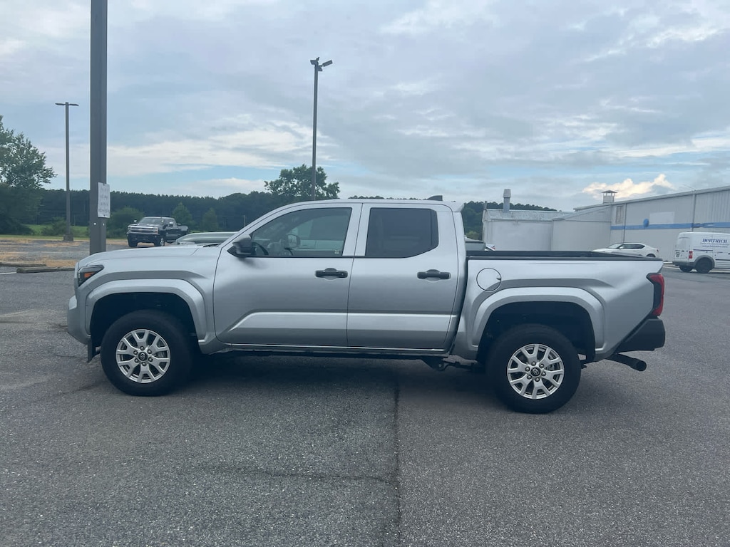Used 2024 Toyota Tacoma SR Double Cab 5 Bed AT (Natl) Truck Double Cab
