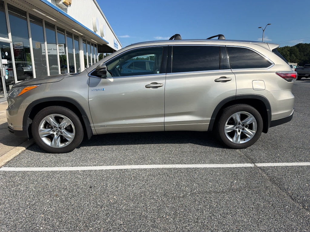 Used 2016 Toyota Highlander Hybrid Limited SUV