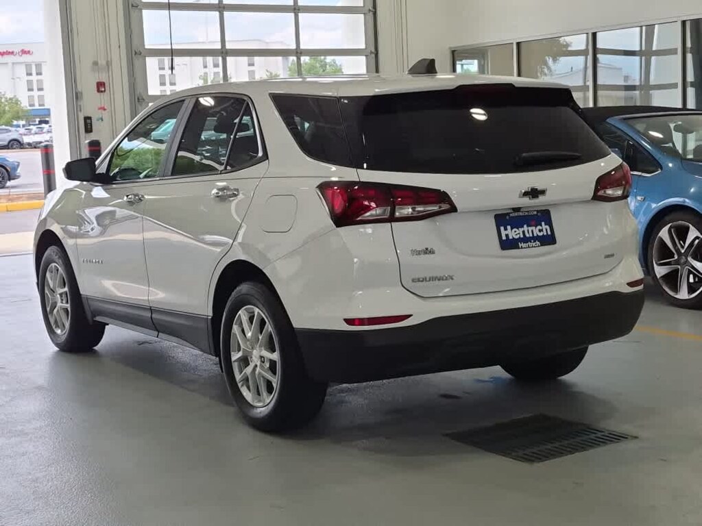 Used 2023 Chevrolet Equinox LS SUV