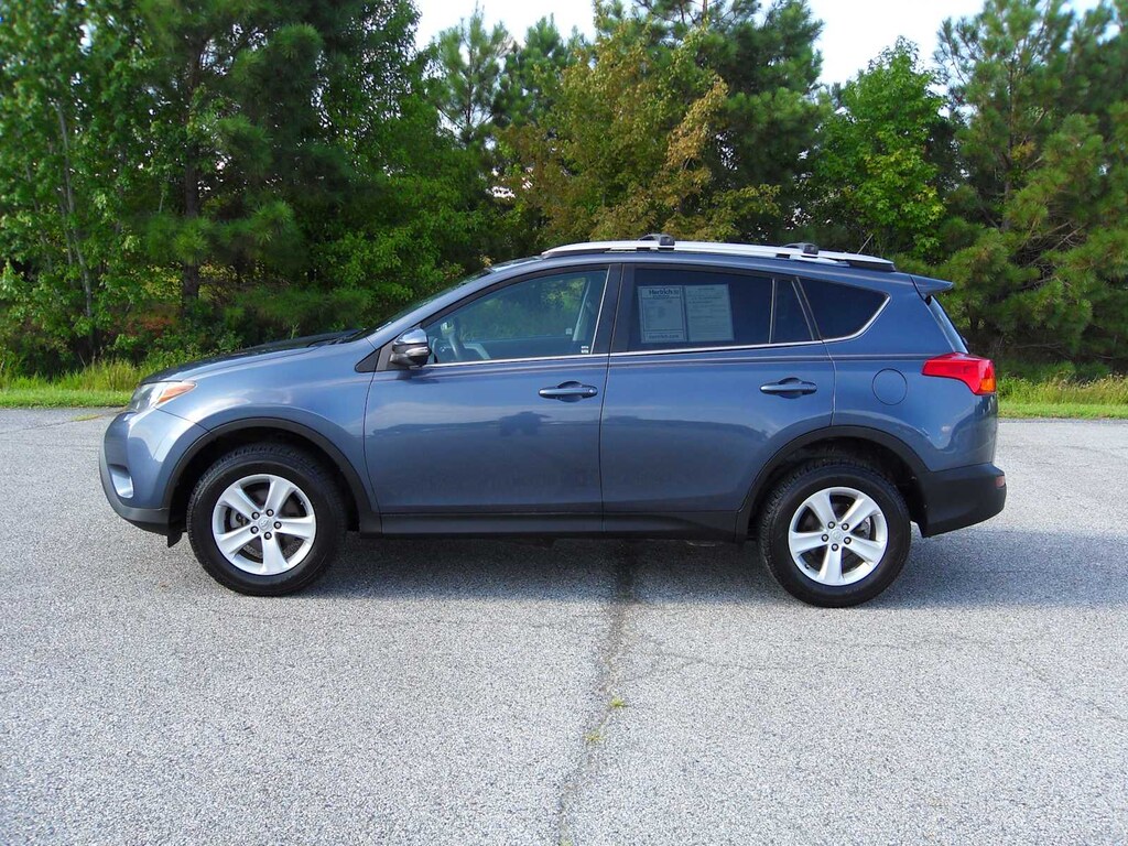 Used 2013 Toyota RAV4 XLE SUV