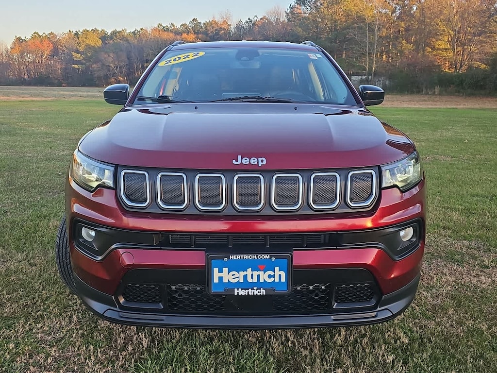 Used 2022 Jeep Compass Latitude SUV