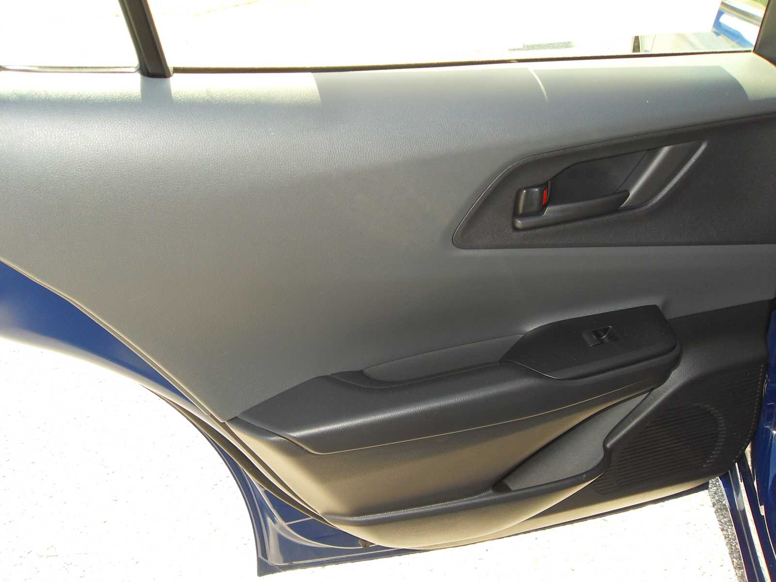 2023 Toyota Prius LE - Photo 23